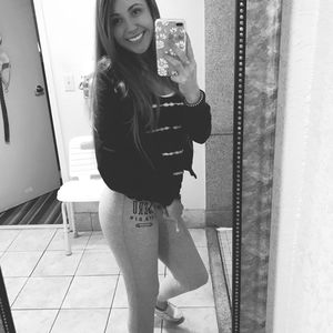 Meet your Posher, Alexis